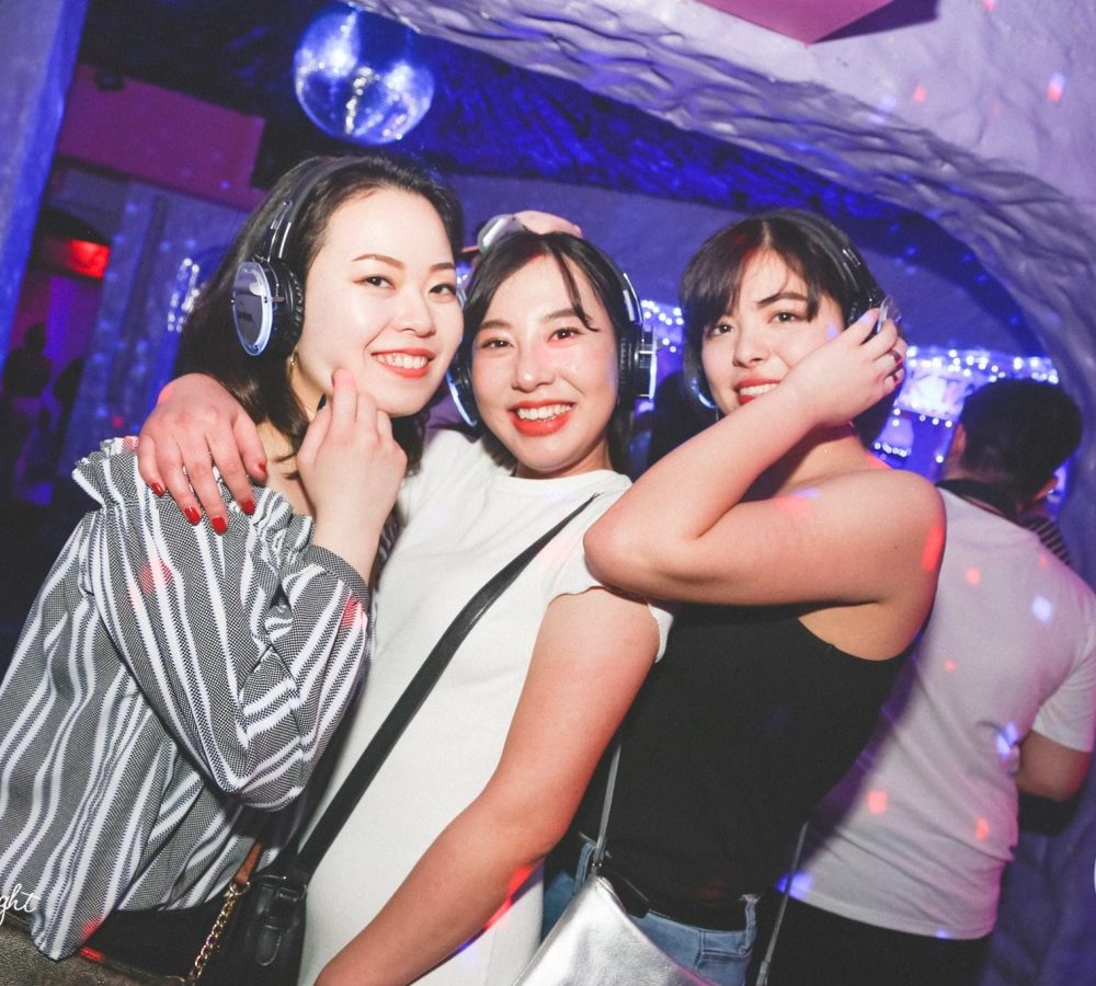 3 ladies enjoying this silent disco